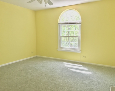 241 Shadybrook Lane - Photo Thumbnail 11