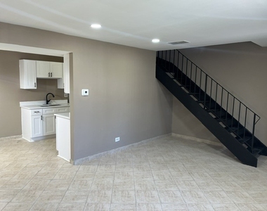 1863 Jamestown Circle - Photo Thumbnail 13