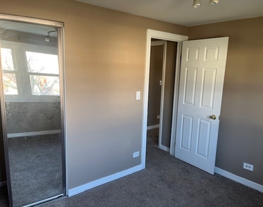 1863 Jamestown Circle - Photo Thumbnail 5