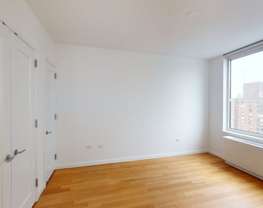 808 Columbus Ave - Photo Thumbnail 4