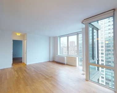 808 Columbus Ave - Photo Thumbnail 1