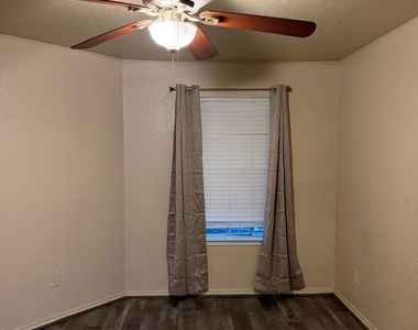 9797 Leawood Boulevard - Photo Thumbnail 10