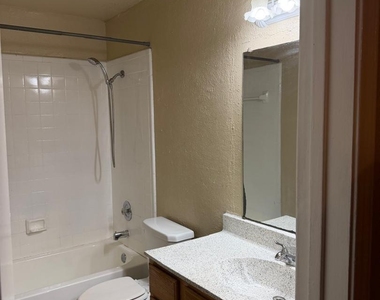 9797 Leawood Boulevard - Photo Thumbnail 19