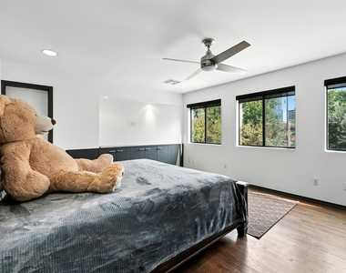 2019 Mcclendon Street - Photo Thumbnail 21