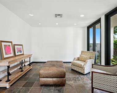 2019 Mcclendon Street - Photo Thumbnail 7