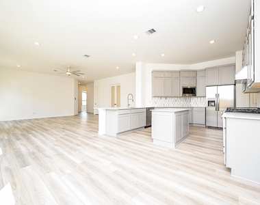 8278 Boundary Waters Drive - Photo Thumbnail 11