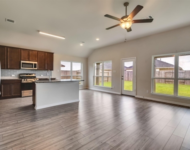 8216 Tourmaline Way - Photo Thumbnail 20