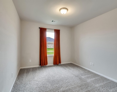 8216 Tourmaline Way - Photo Thumbnail 19