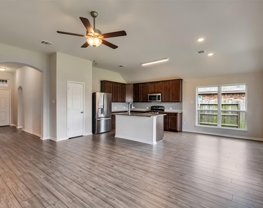 8216 Tourmaline Way - Photo Thumbnail 15
