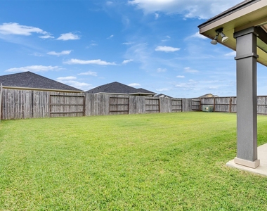 8216 Tourmaline Way - Photo Thumbnail 13