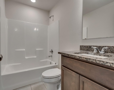 8216 Tourmaline Way - Photo Thumbnail 17