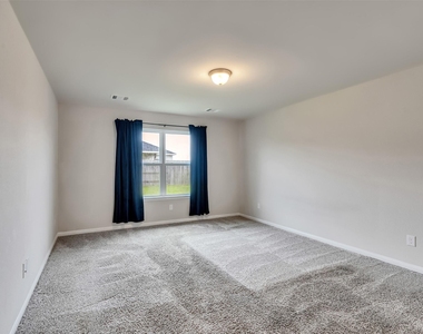 8216 Tourmaline Way - Photo Thumbnail 19