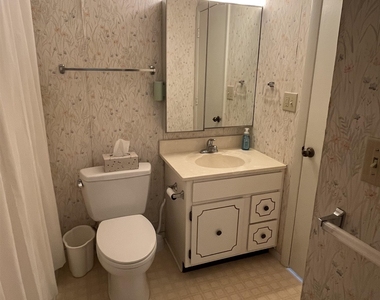 38 Windsor Hill - Photo Thumbnail 14