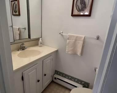 38 Windsor Hill - Photo Thumbnail 8