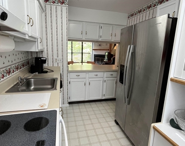 38 Windsor Hill - Photo Thumbnail 7