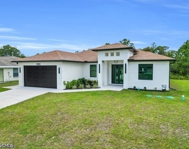 3003 52nd Street W - Photo Thumbnail 5