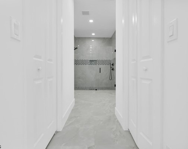3005 52nd Street W - Photo Thumbnail 27
