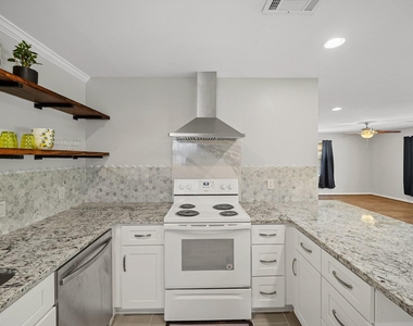 9514 Vilven Lane - Photo Thumbnail 7