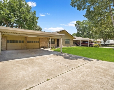 9514 Vilven Lane - Photo Thumbnail 1