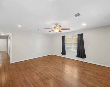 9514 Vilven Lane - Photo Thumbnail 4