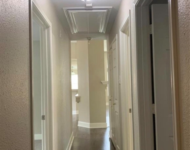 3015 Peerless Pass Court - Photo Thumbnail 14