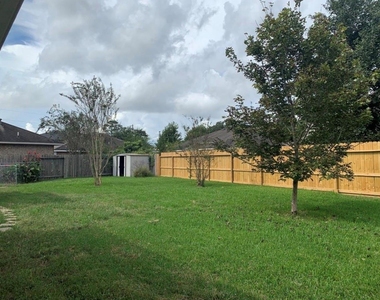 3015 Peerless Pass Court - Photo Thumbnail 3
