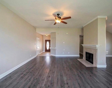 3015 Peerless Pass Court - Photo Thumbnail 8