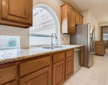 1703 Stemply Court - Photo Thumbnail 12