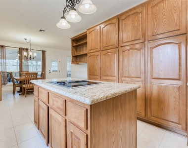 1703 Stemply Court - Photo Thumbnail 11