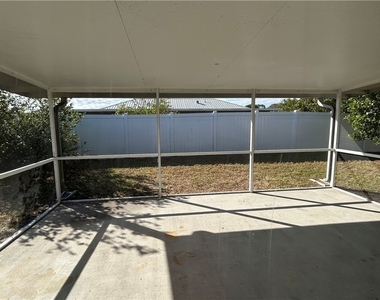 10738 Cocoatree Court - Photo Thumbnail 11