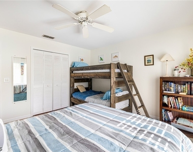 13740 Downing Lane - Photo Thumbnail 22