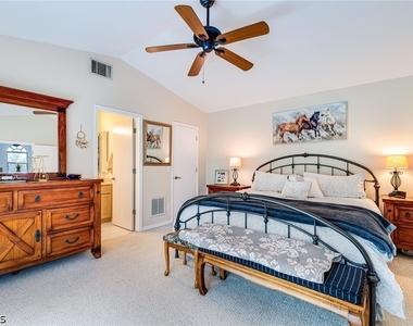 13740 Downing Lane - Photo Thumbnail 15