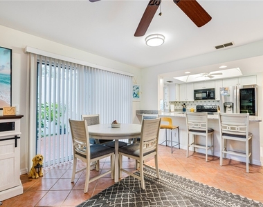 13740 Downing Lane - Photo Thumbnail 9