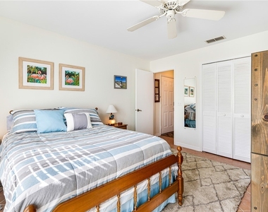 13740 Downing Lane - Photo Thumbnail 21