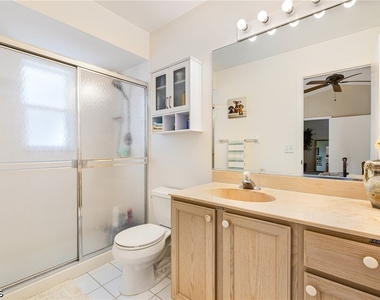 13740 Downing Lane - Photo Thumbnail 20