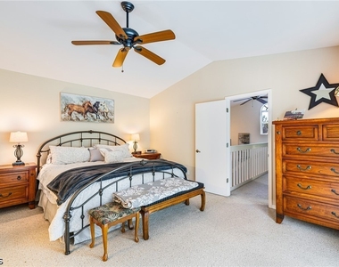 13740 Downing Lane - Photo Thumbnail 17