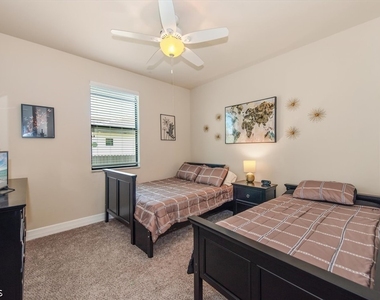 1614 Nw 43rd Avenue - Photo Thumbnail 18