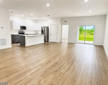 9011 Penny Circle - Photo Thumbnail 1