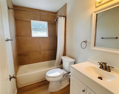 4931 Vincennes Court - Photo Thumbnail 4