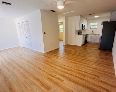 4931 Vincennes Court - Photo Thumbnail 5