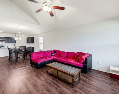 1345 Lariat Ridge Trail - Photo Thumbnail 13