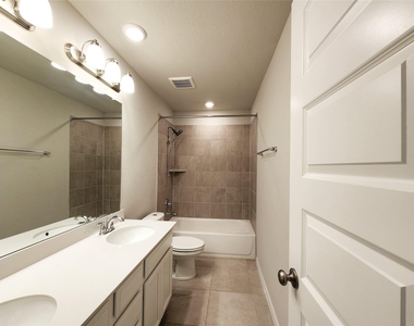 10714 Cliffs View Dr Drive - Photo Thumbnail 27