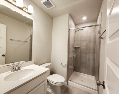 10714 Cliffs View Dr Drive - Photo Thumbnail 21