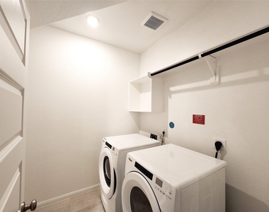 10714 Cliffs View Dr Drive - Photo Thumbnail 14