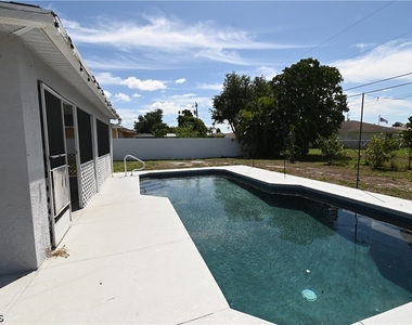 136 Se 19th Lane - Photo Thumbnail 19