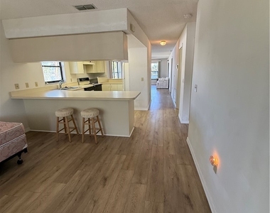 123 Sw 47th Terrace - Photo Thumbnail 5