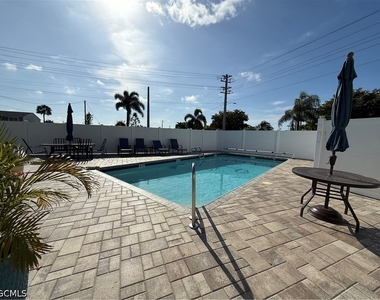 123 Sw 47th Terrace - Photo Thumbnail 36