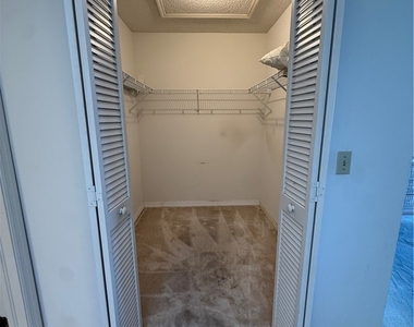 123 Sw 47th Terrace - Photo Thumbnail 28