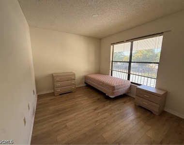 123 Sw 47th Terrace - Photo Thumbnail 13