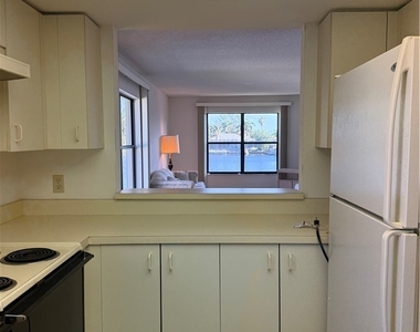 123 Sw 47th Terrace - Photo Thumbnail 8